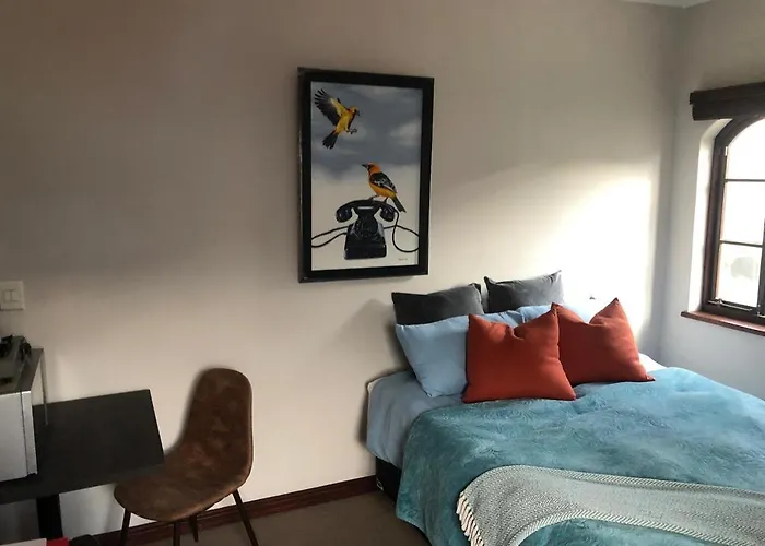 Aderem Blus Rooms
